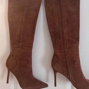 Veronica Beard Brown Suede Heeled Boots. Super comfy! Gorgeous on !